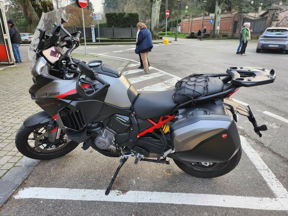 Ducati Multistrada V4 S Grand Tour (2024)