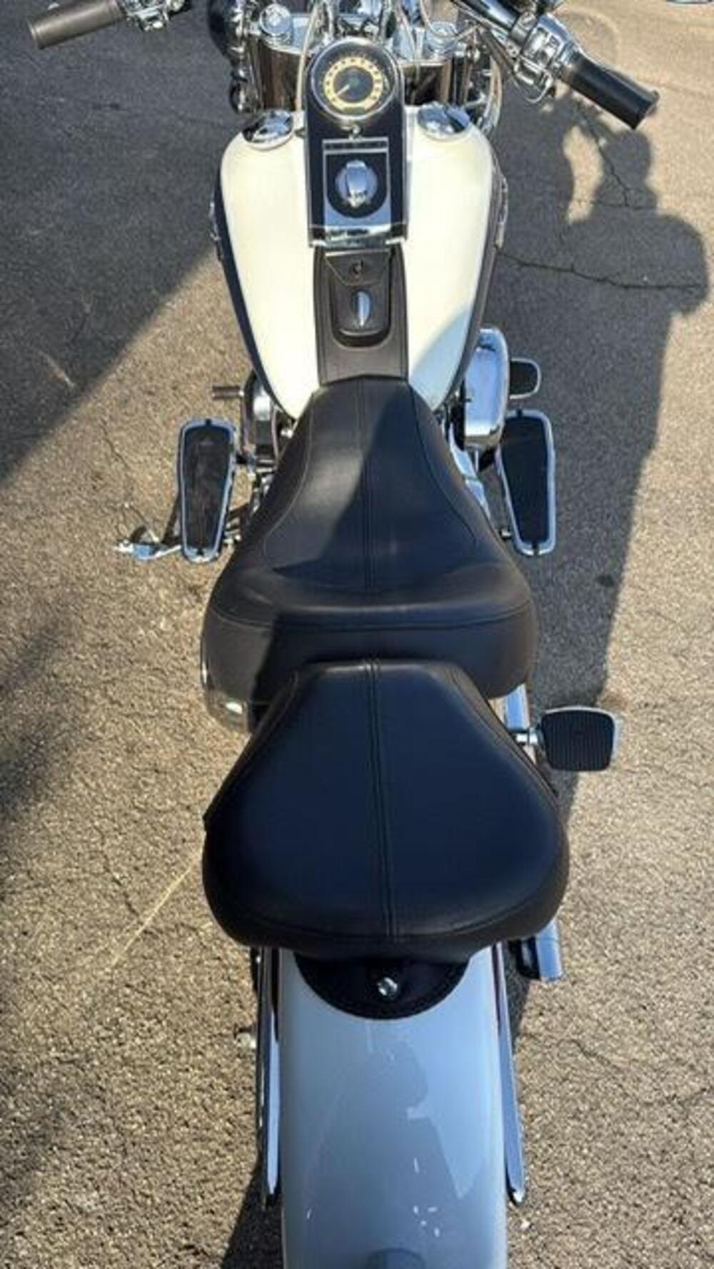 Harley-Davidson 1450 Deluxe (2005 - 06) - FLSTNI (5)