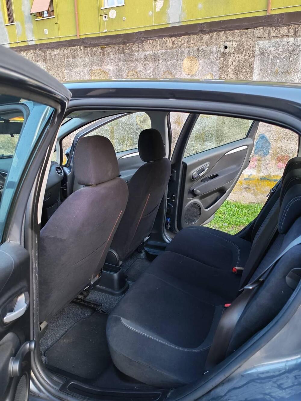 Fiat Punto usata a Verona (10)