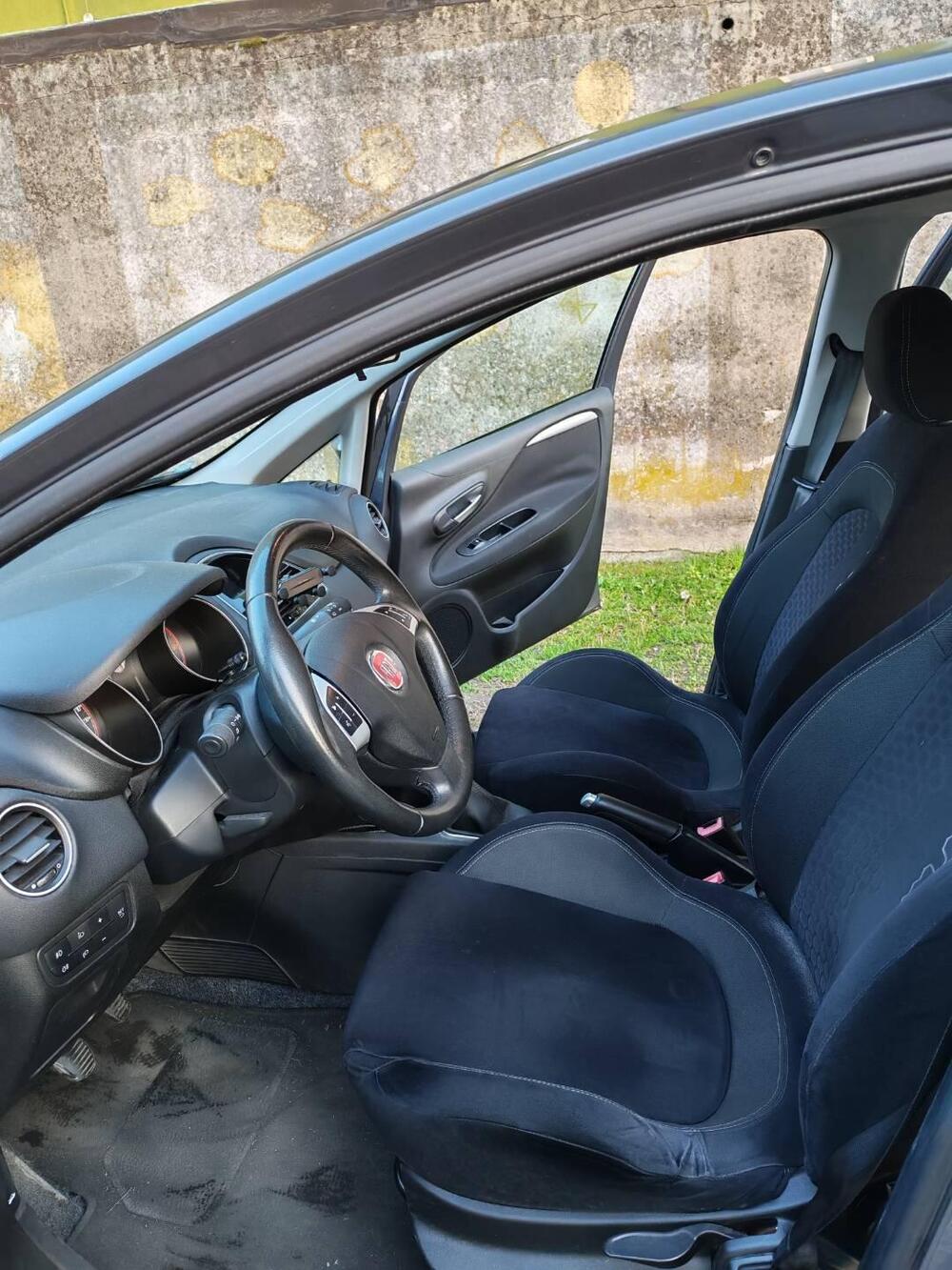 Fiat Punto usata a Verona (11)