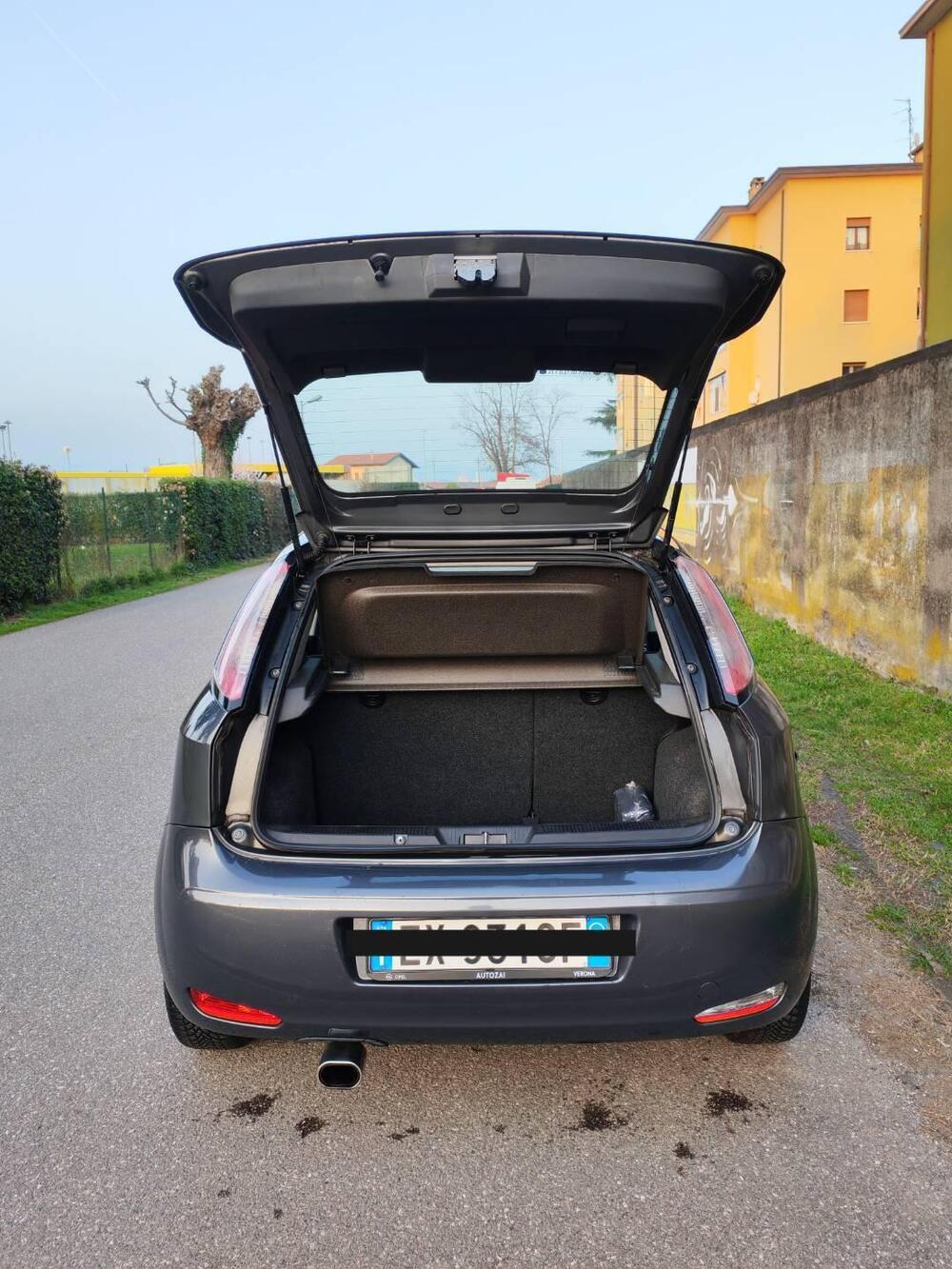 Fiat Punto usata a Verona (13)