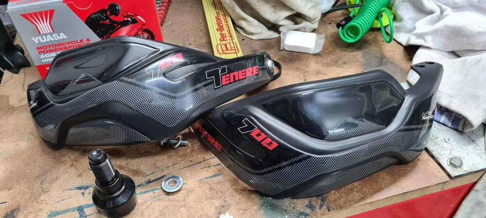 YAMAHA TENERE' 700 T7 2021SCARICO COMPLETO TERMINA (18)