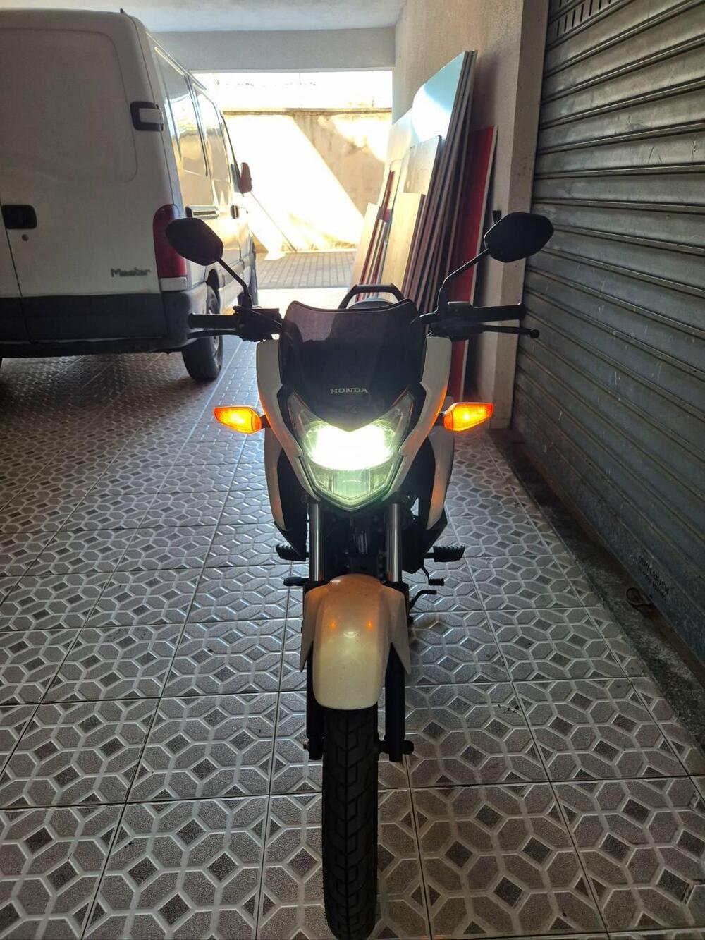 Honda CB 125 F (2021 - 25) (4)