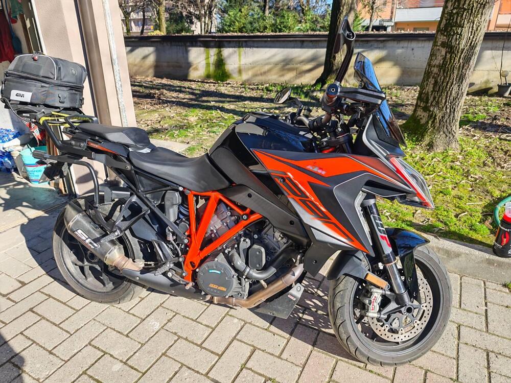 KTM 1290 Super Duke GT (2021)