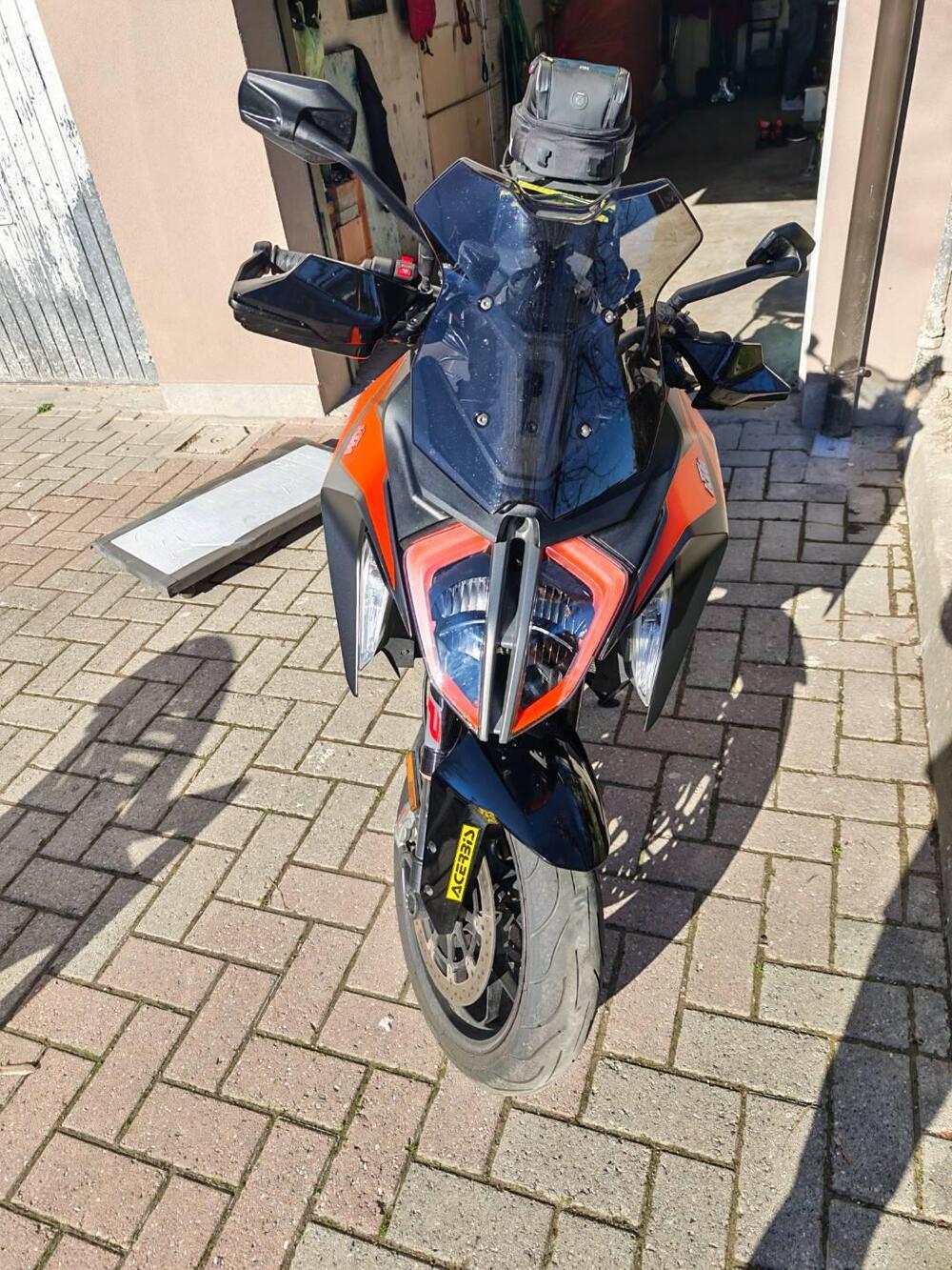 KTM 1290 Super Duke GT (2021) (2)