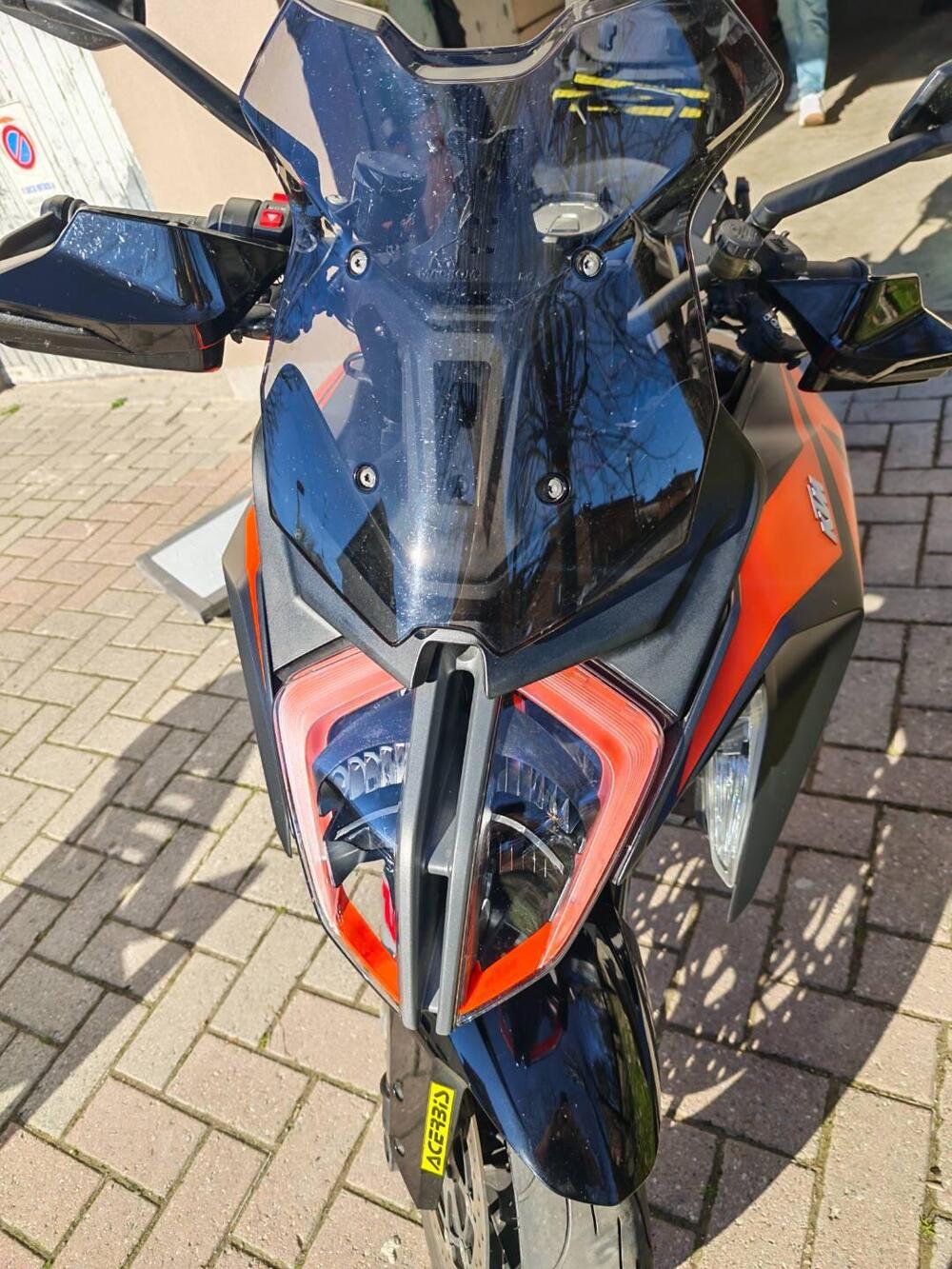 KTM 1290 Super Duke GT (2021) (9)
