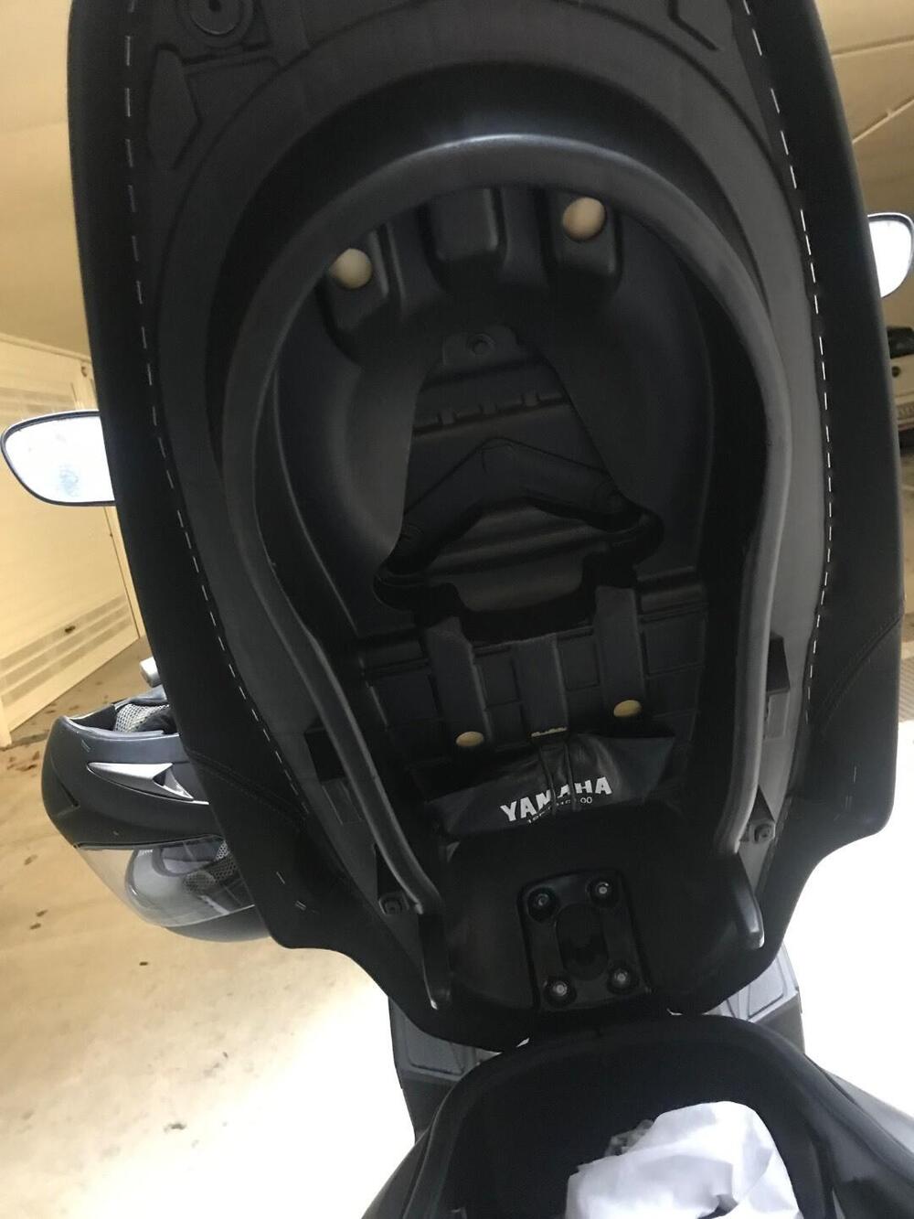 Yamaha X-Max 400 ABS (2017 - 20) (4)