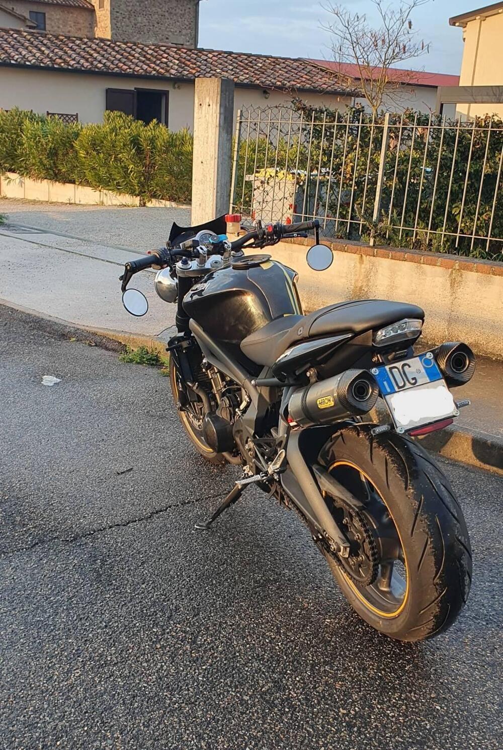 Triumph Street Triple (2007 - 12) (6)