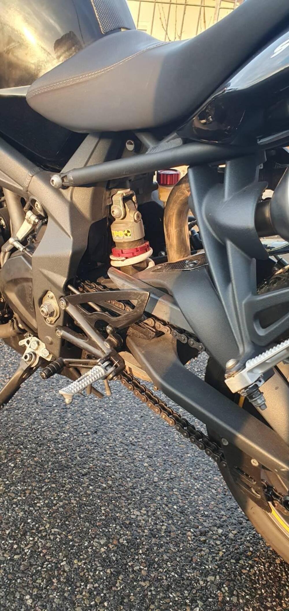 Triumph Street Triple (2007 - 12) (12)