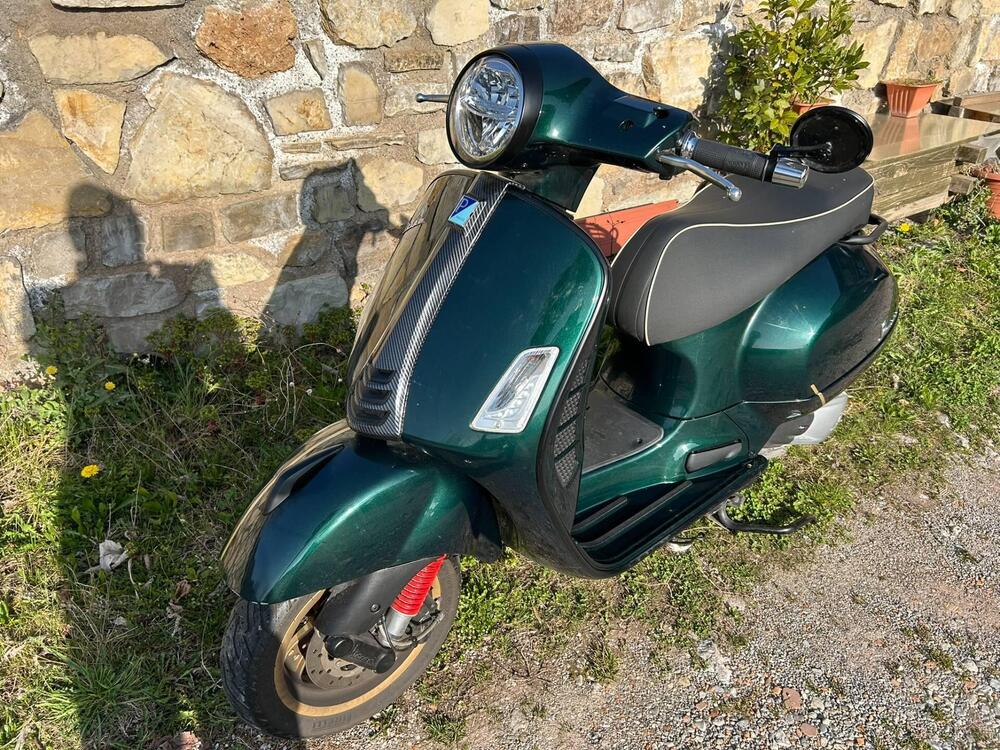 Vespa GTS 300 Super Racing Sixties Hpe (2021 - 22) (8)