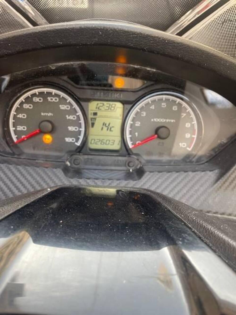 Suzuki Burgman 400 (2022 - 24) (5)