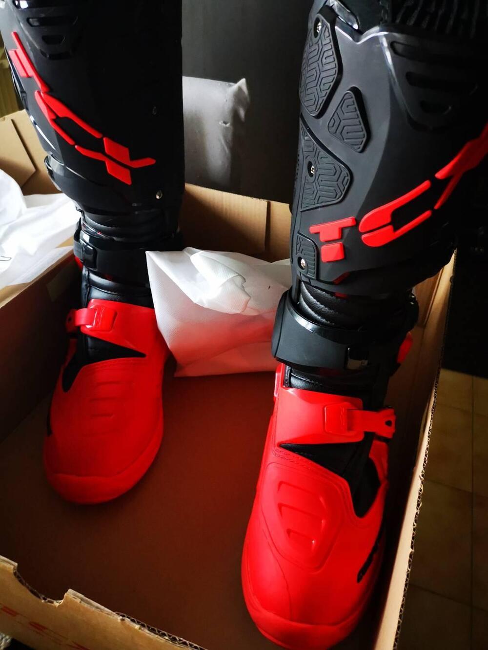 Stivali motocross nuovi n. 43 Michelin (5)