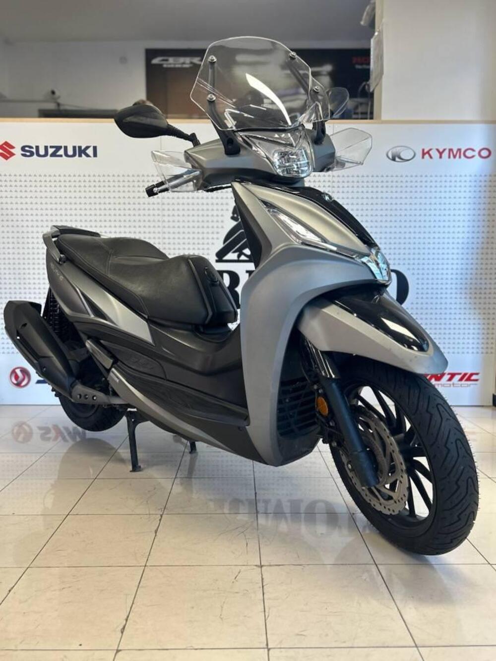 Kymco Agility 300i (2021 - 25) (2)
