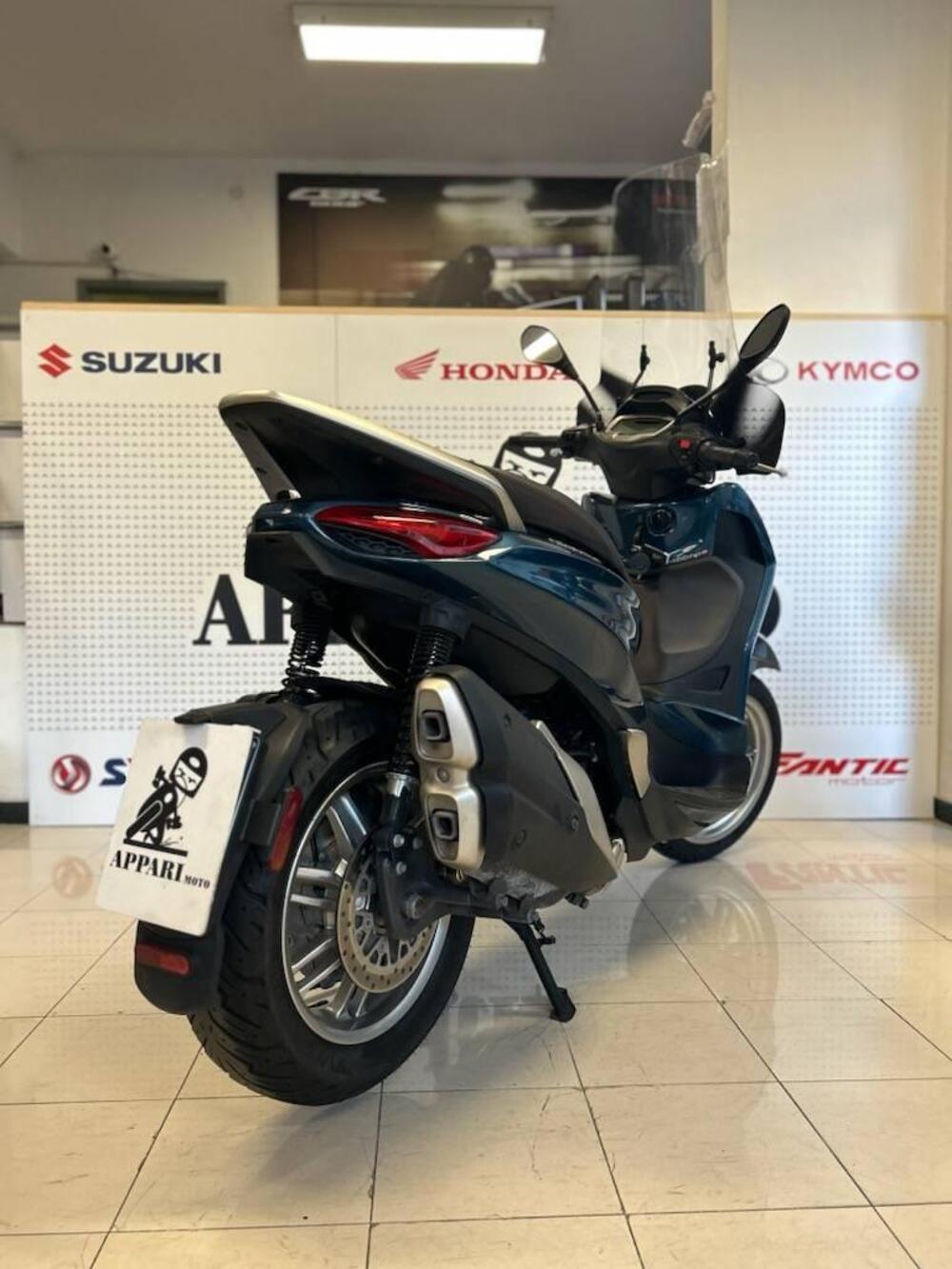 Piaggio Beverly 400 ABS-ASR (2021 - 24) (5)