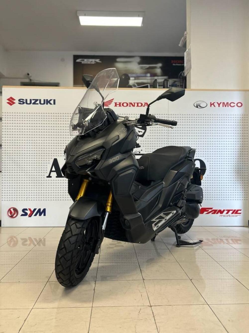 Kl Brera X 300 (2022 - 24) (2)