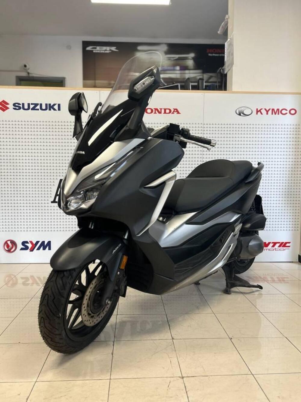 Honda Forza 300 (2019 - 20) (2)