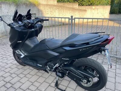 Yamaha T-Max 560 (2020 - 21) usata