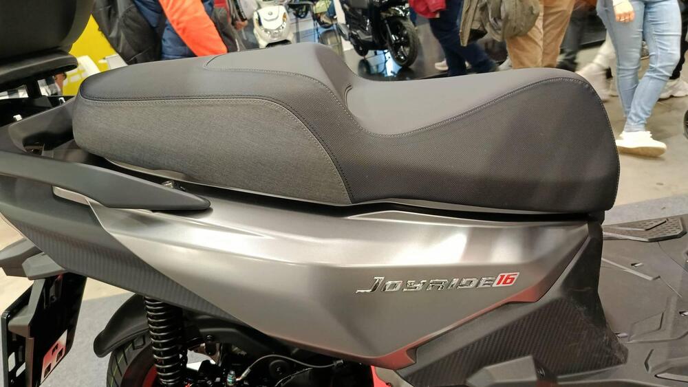 Sym Joyride 300 (2025 - 26) (3)