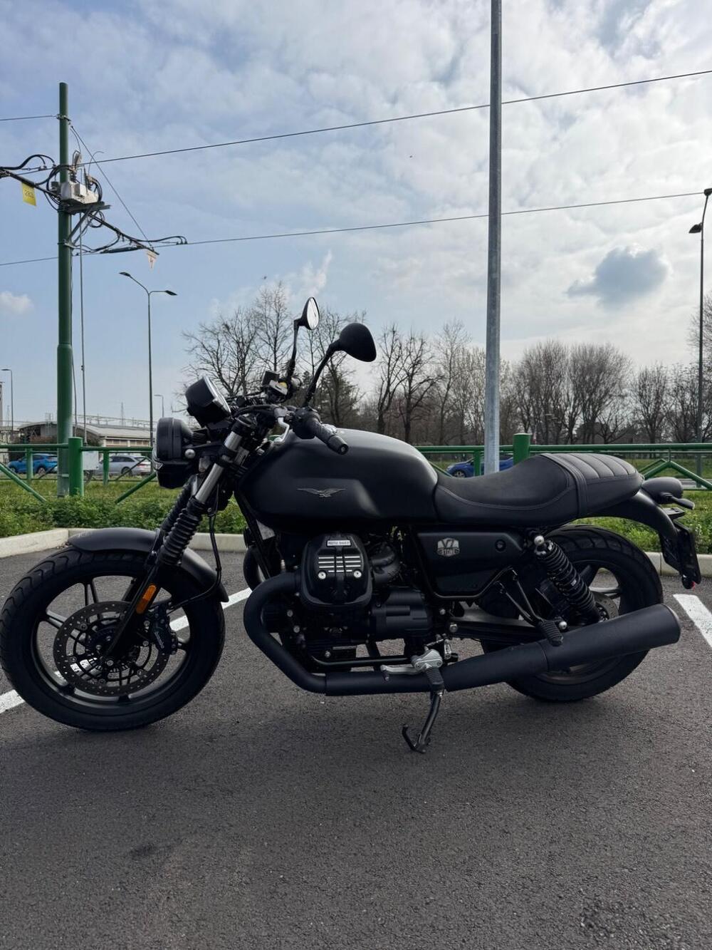 Moto Guzzi V7 850 Stone Special Abs (2021) (2)