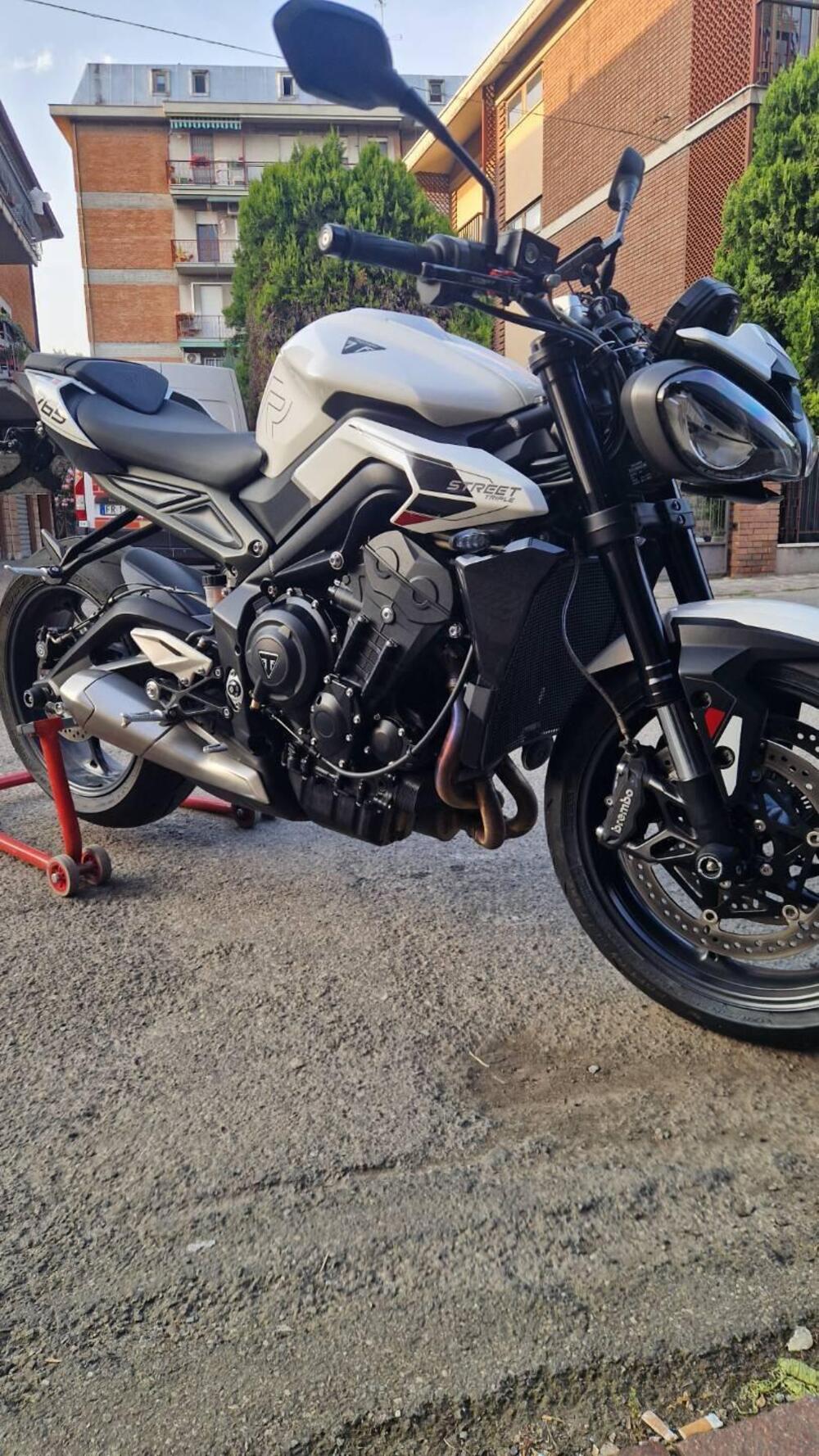 Triumph Street Triple 765 R (2023 - 26) (5)