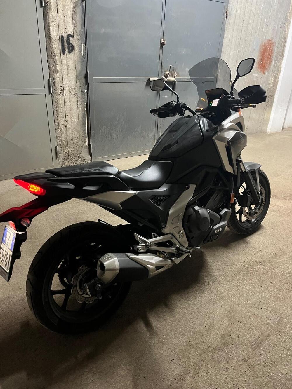 Honda NC 750 X DCT Urban (2021 - 24) (2)