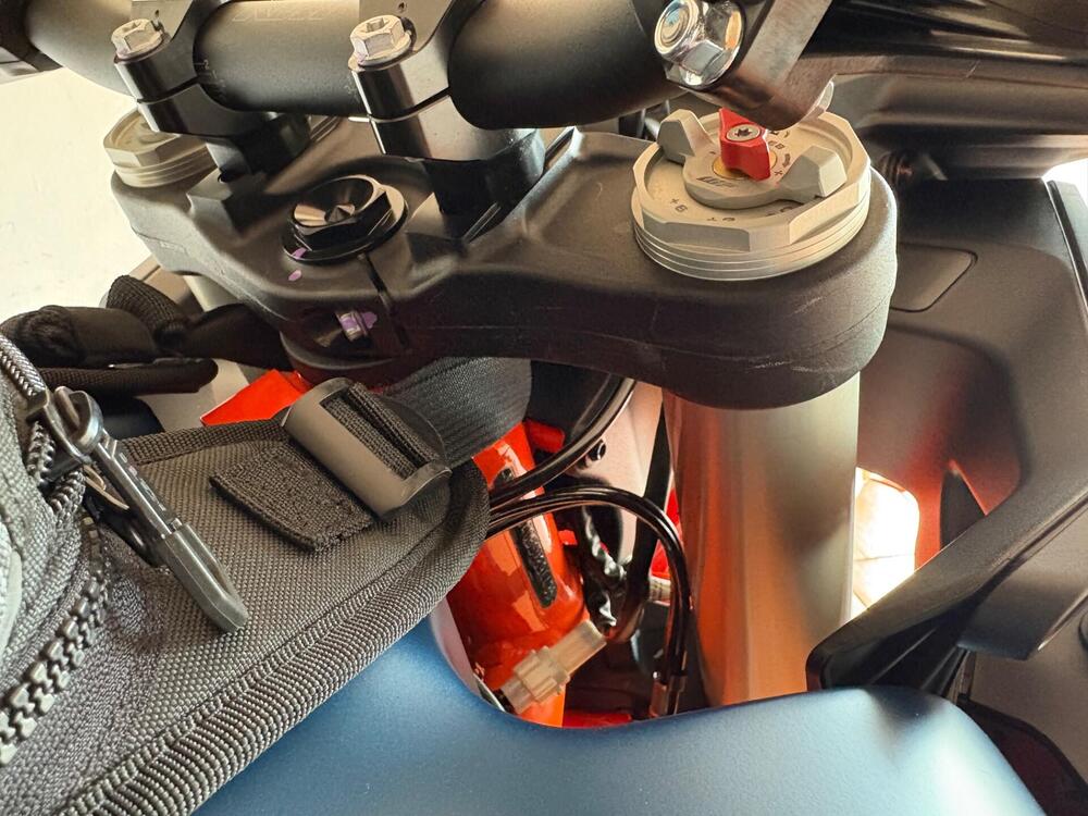 KTM 890 Adventure R (2025 - 26) (16)