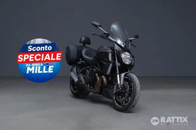 Ducati Diavel 1200 Carbon (2010 - 13) usata
