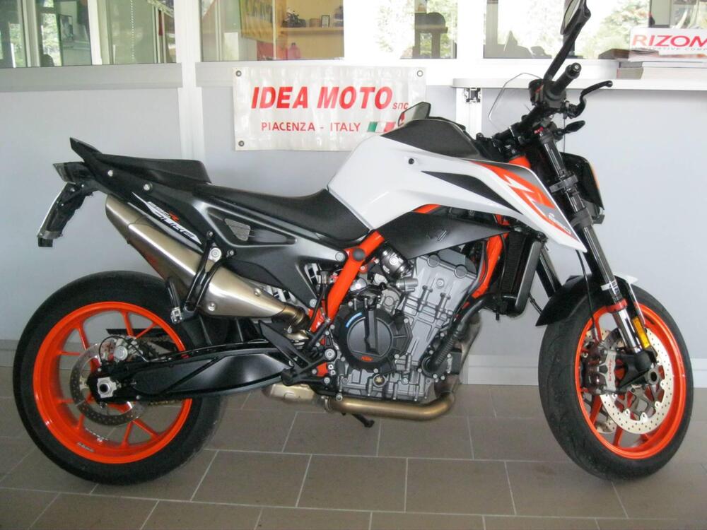 KTM 890 Duke R (2020)