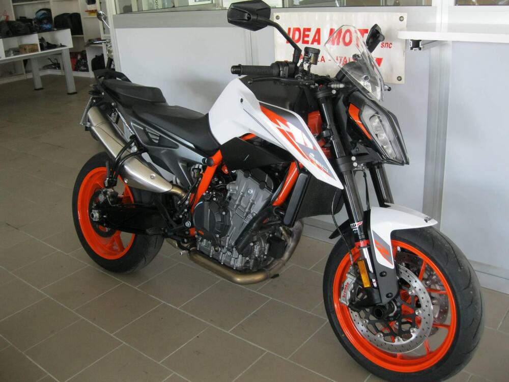 KTM 890 Duke R (2020) (6)
