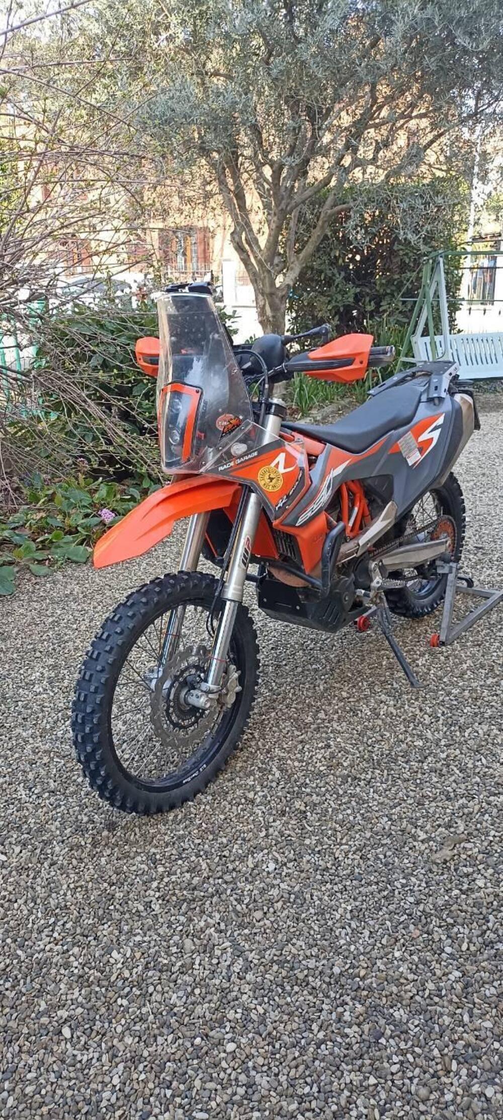 KTM 690 Enduro R (2021) (3)