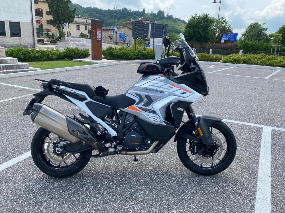 KTM 1290 Super Adventure S (2022 - 25) (2)