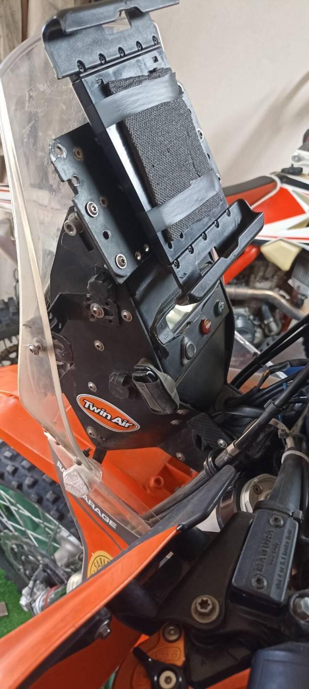 KTM 690 Enduro R (2021) (5)