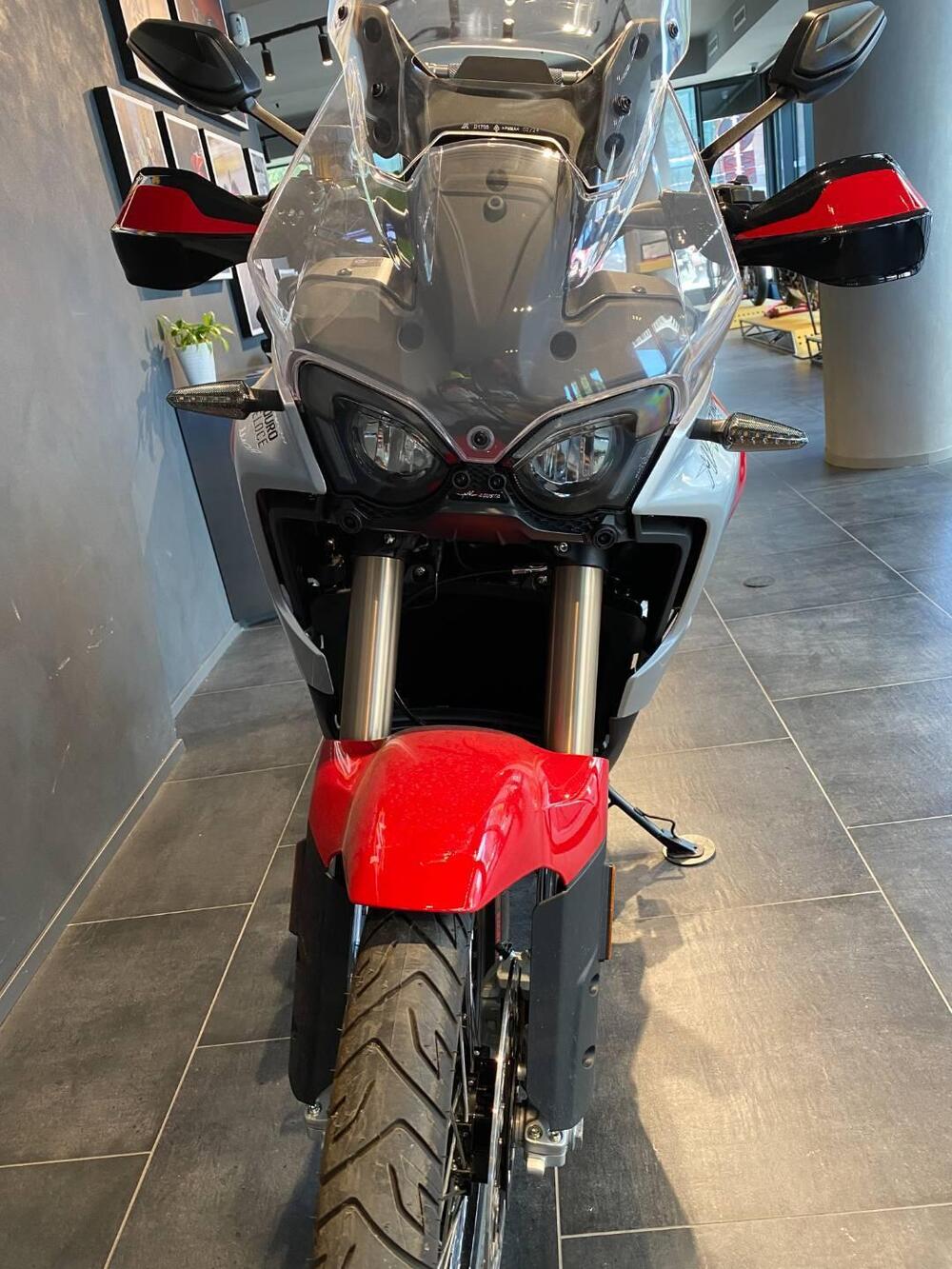 MV Agusta LXP Enduro Veloce (2024 - 25) (9)