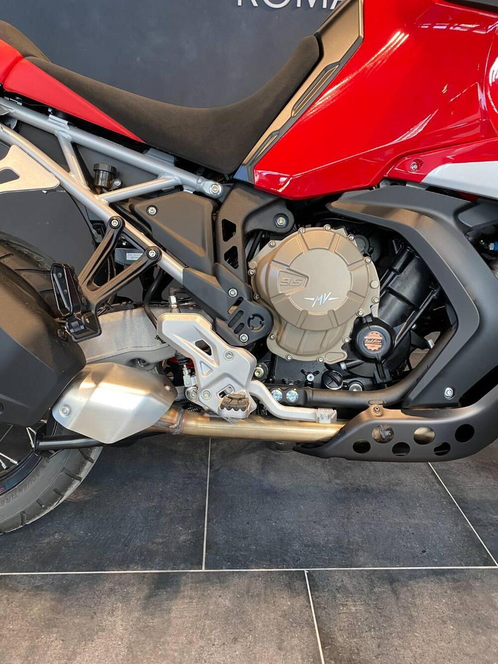 MV Agusta LXP Enduro Veloce (2024 - 25) (7)