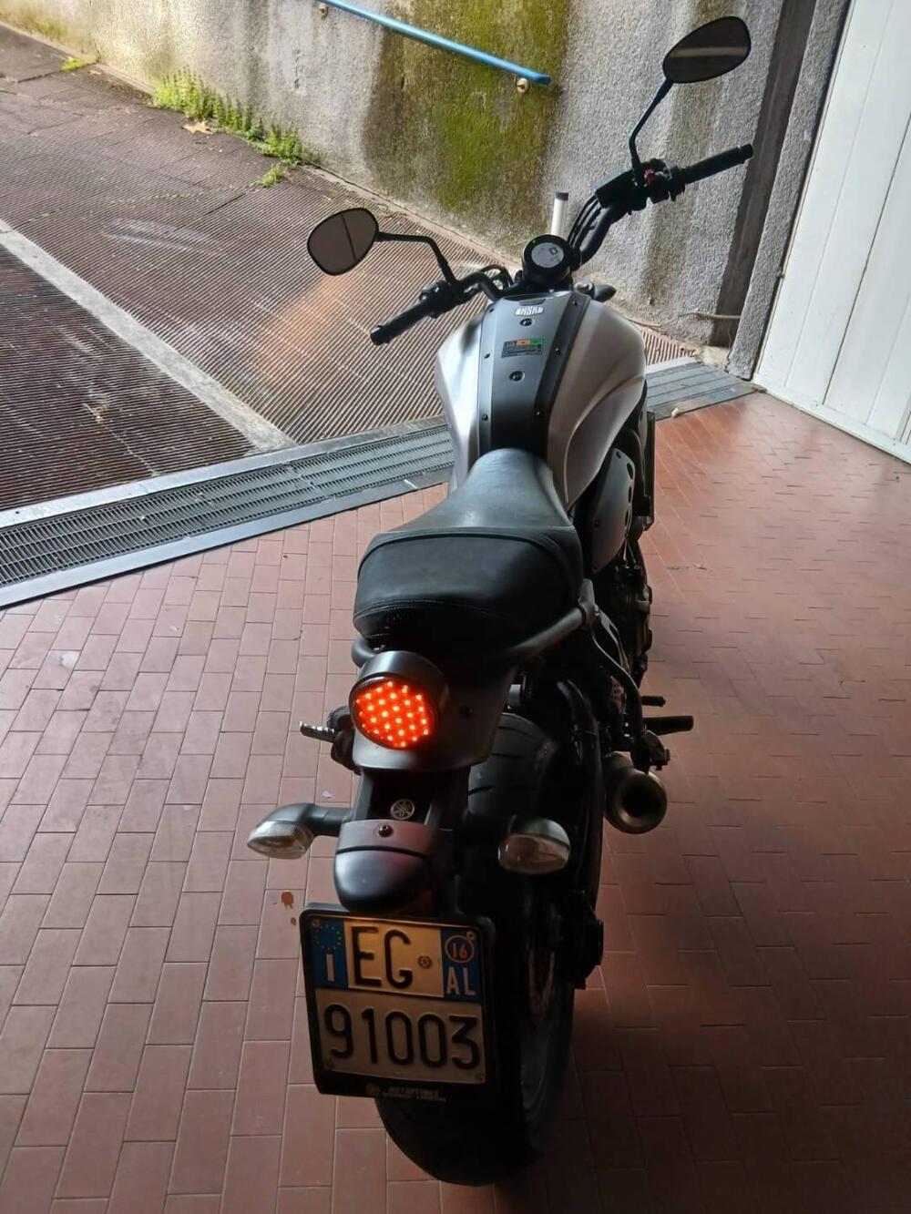 Yamaha XSR 700 ABS (2016 - 20) (2)