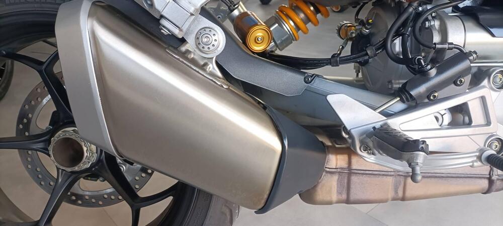 Moto Guzzi V100 Mandello S (2025 - 26) (8)