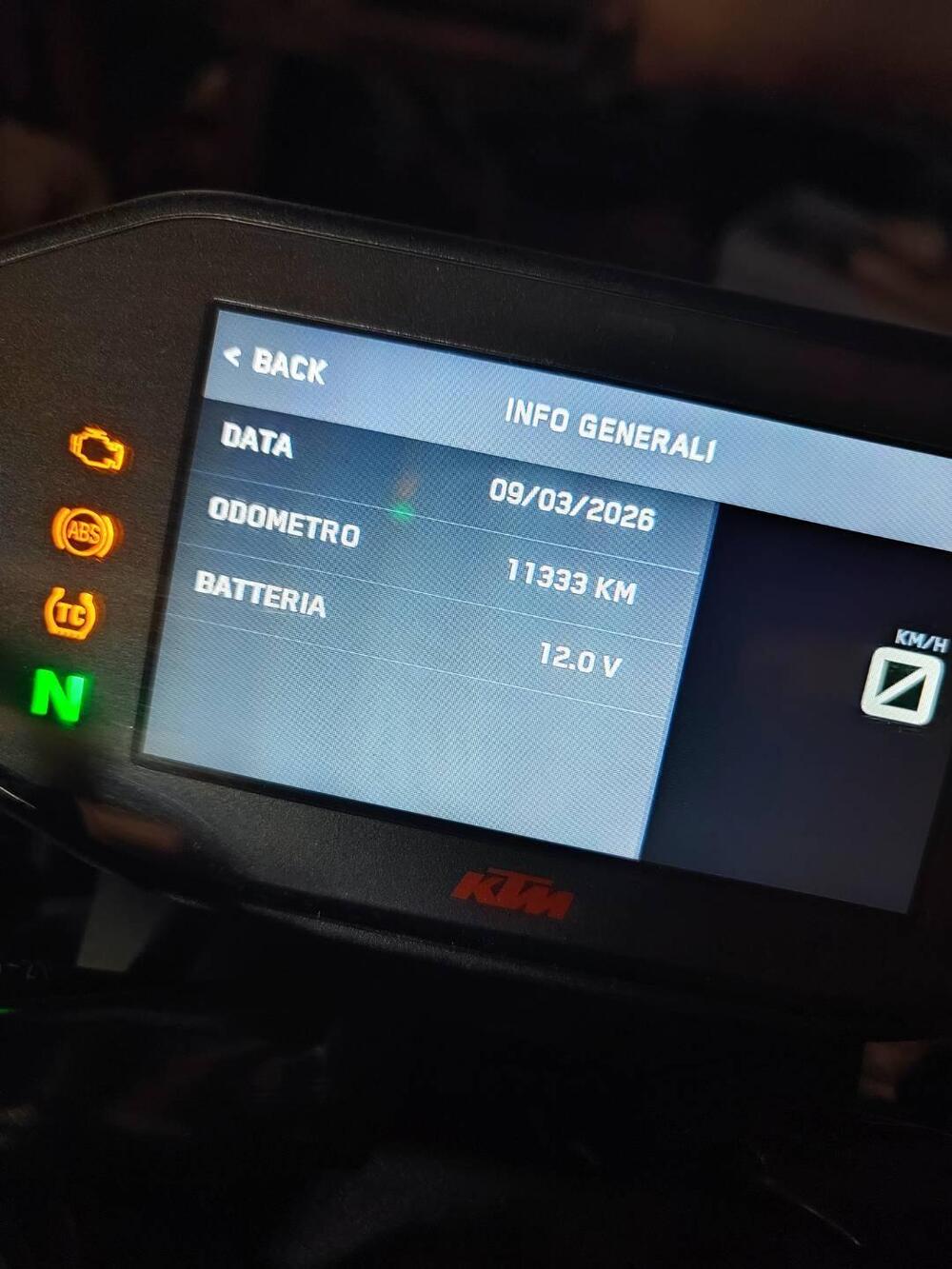 KTM 890 Duke (2021 - 23) (8)