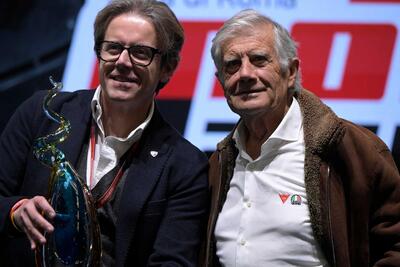 Premio Moto Europa 2026: Aprilia, BMW, Ducati, Royal Enfield o Yamaha? Giacomo Agostini incorona la moto dell'anno a Motodays Roma