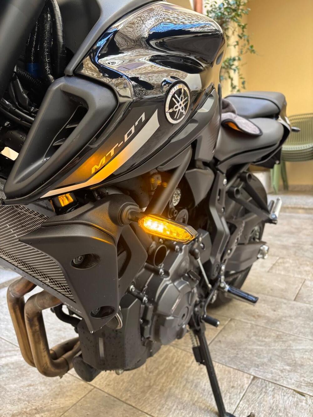 Yamaha MT-07 Pure (2023 - 25) (10)