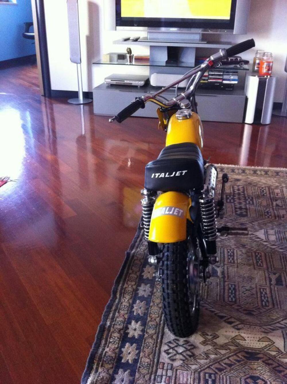 Italjet Moto 50 cc miscela (3)