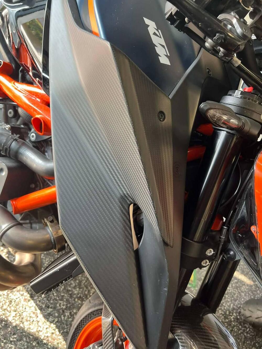 KTM 1290 Super Duke R (2022 - 23) (13)