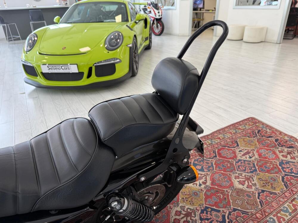 Harley-Davidson 883 Iron (2017 - 20) - XL 883N (10)