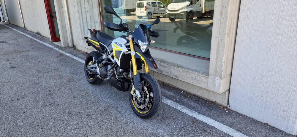 Aprilia Dorsoduro 750 ABS (2009 - 17) (4)