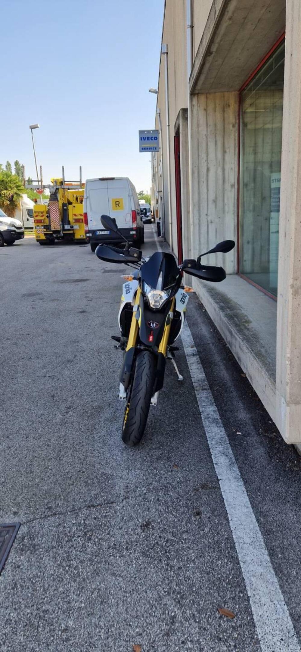 Aprilia Dorsoduro 750 ABS (2009 - 17) (5)