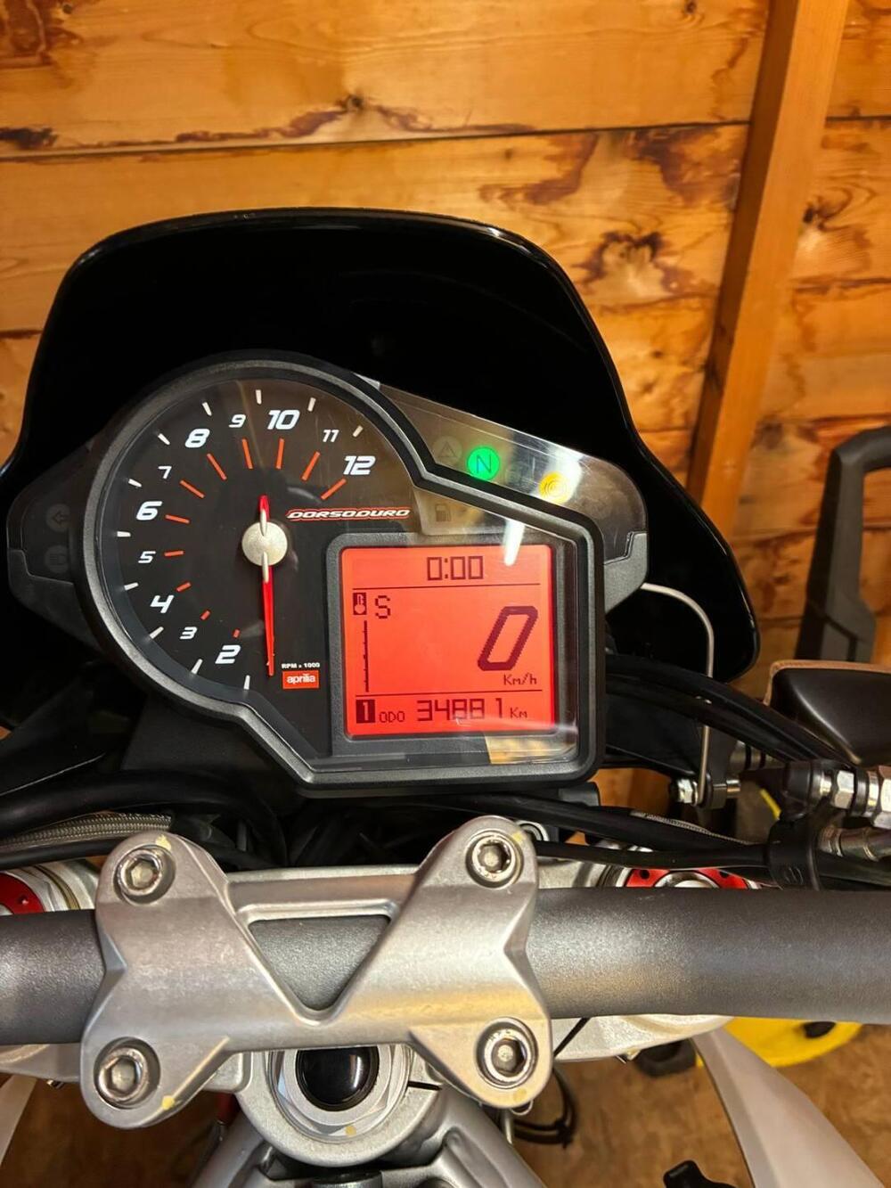 Aprilia Dorsoduro 750 ABS (2009 - 17) (6)