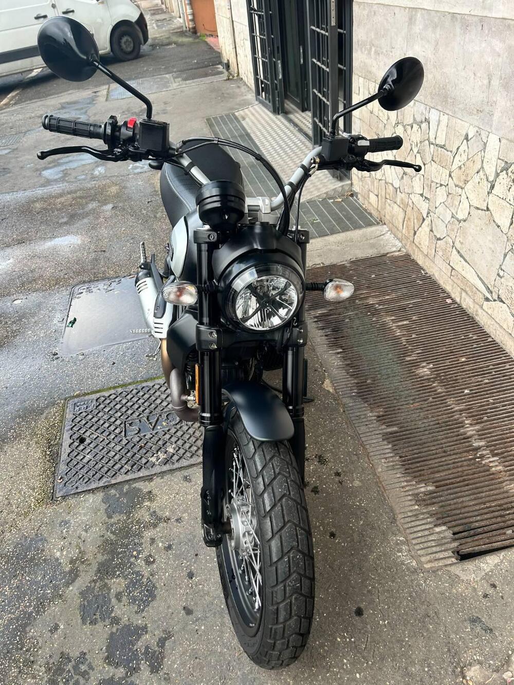 Ducati Scrambler 800 Icon Dark (2021 - 22) (4)