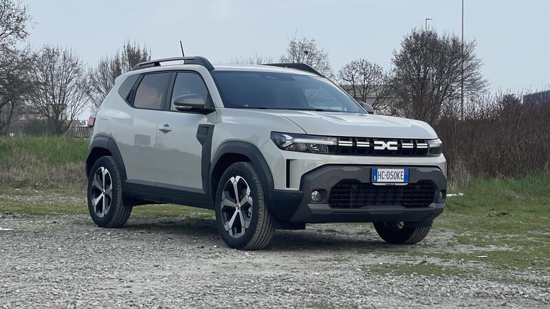 Dacia Duster Hybrid 155: la prova del SUV europeo pi&ugrave; concreto del momento [VIDEO]