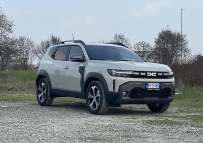 Dacia Duster Hybrid 155: la prova del SUV europeo più concreto del momento [VIDEO]