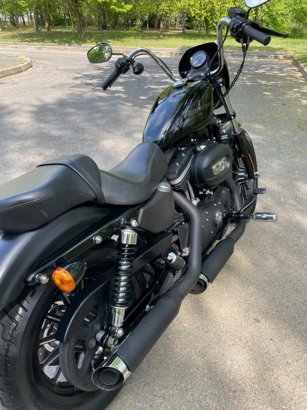 Harley-Davidson 883 Iron (2009 - 11) - XL 883N (5)