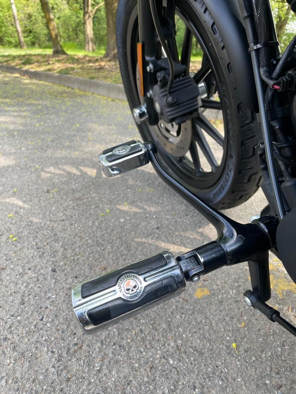 Harley-Davidson 883 Iron (2009 - 11) - XL 883N (12)